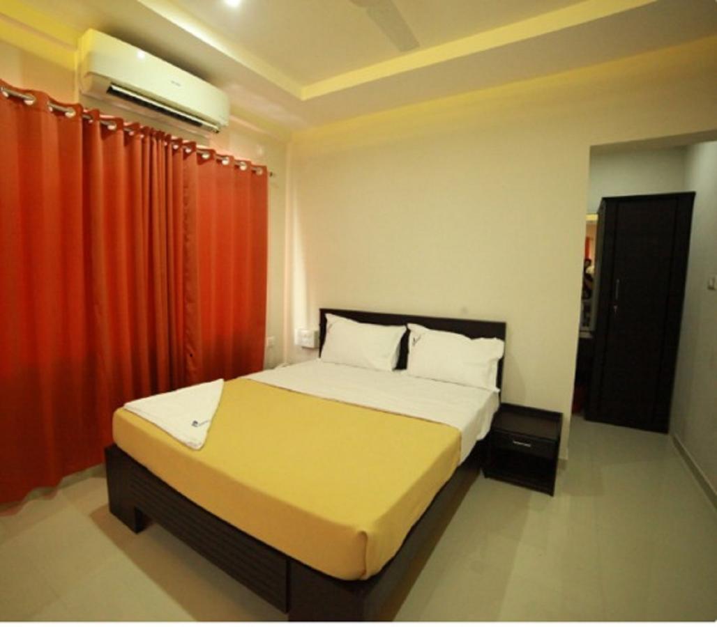 Hotel Riva Residency à Palakkad Extérieur photo